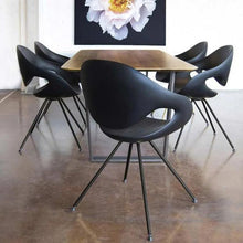 Indlæs billede til gallerivisning Moon soft touch stol