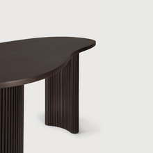 Indlæs billede til gallerivisning Boomerang skrivebord mahogni