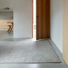 Indlæs billede til gallerivisning NYHED Karma Wool tæppe Taupe