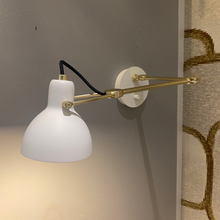 Indlæs billede til gallerivisning Laito Væglampe (Demo)