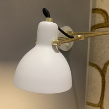 Indlæs billede til gallerivisning Laito Væglampe (Demo)