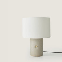 Indlæs billede til gallerivisning Sand Bordlampe