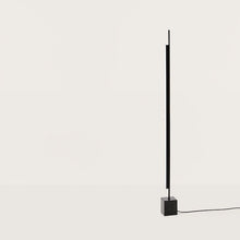 Indlæs billede til gallerivisning NYHED Coln Gulvlampe