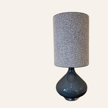 Indlæs billede til gallerivisning Flavia Bordlampe grå