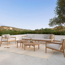 Indlæs billede til gallerivisning White Stripes outdoor pude