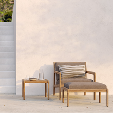 Indlæs billede til gallerivisning White Stripes outdoor pude