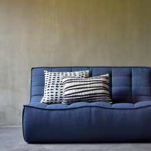 Indlæs billede til gallerivisning White Stripes pude