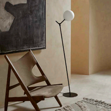 Indlæs billede til gallerivisning Atom Gulvlampe