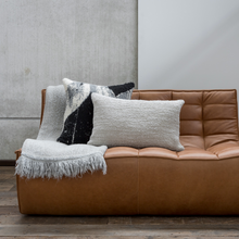 Indlæs billede til gallerivisning Silver Nomad pude