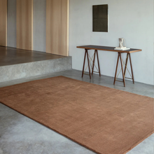 Indlæs billede til gallerivisning NYHED Karma Wool tæppe Dark oak
