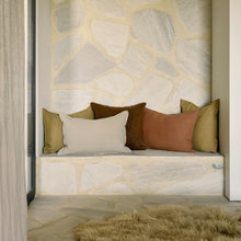 Indlæs billede til gallerivisning Wave pude kanel 50x50
