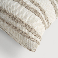 Indlæs billede til gallerivisning White Stripes outdoor cushion
