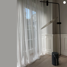 Indlæs billede til gallerivisning The Moon gulvlampe
