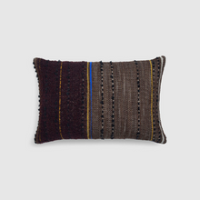 Indlæs billede til gallerivisning Dark Tulum cushion
