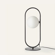 Indlæs billede til gallerivisning Abbacus Bordlampe
