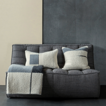 Indlæs billede til gallerivisning Urban cushion
