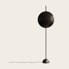 Indlæs billede til gallerivisning NYHED Totem gulvlampe
